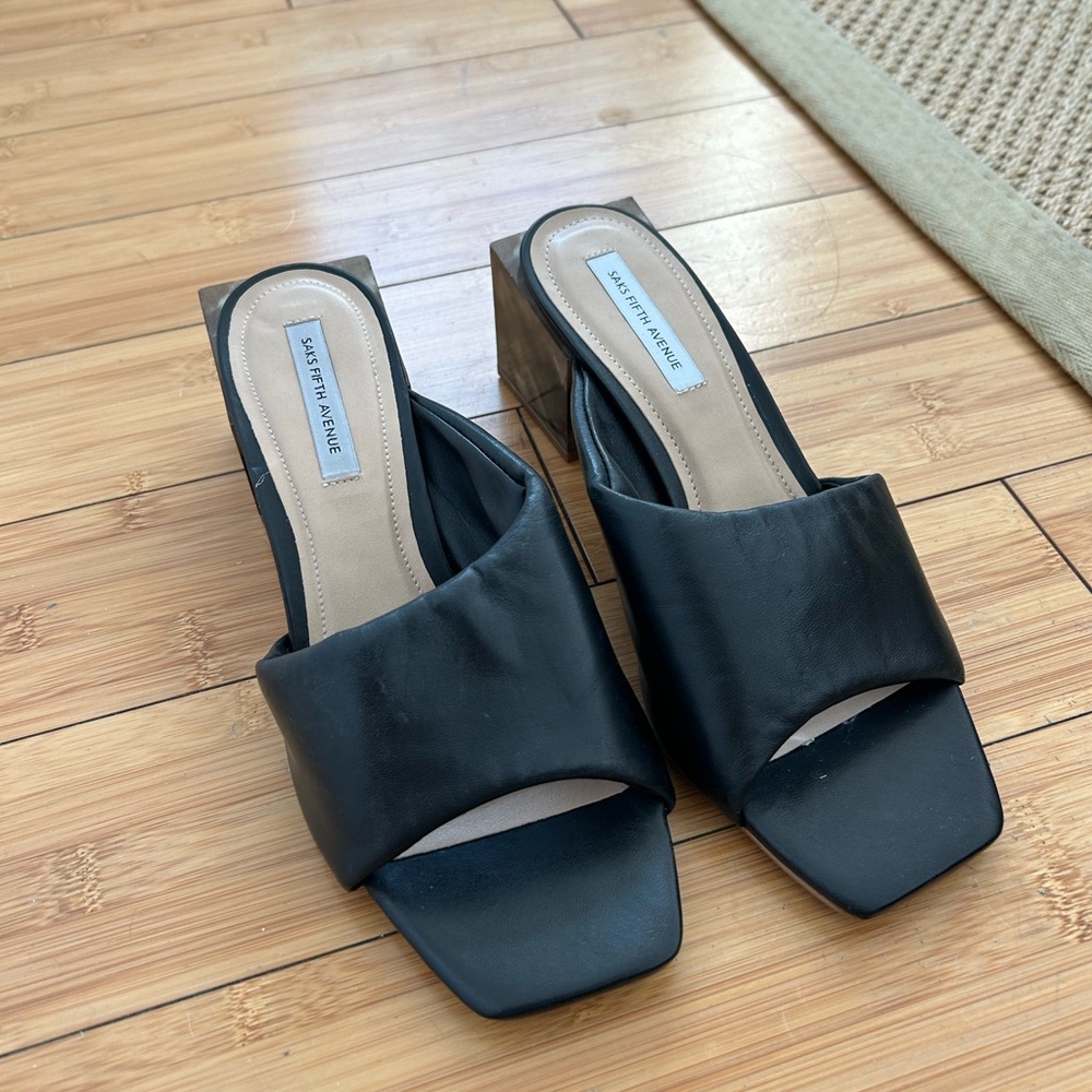 SAKS Fifth Avenue Marble Block Heels NWT